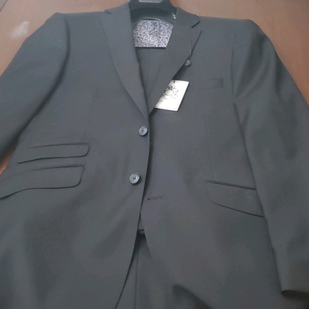 Mens Black Suit Size 40S
